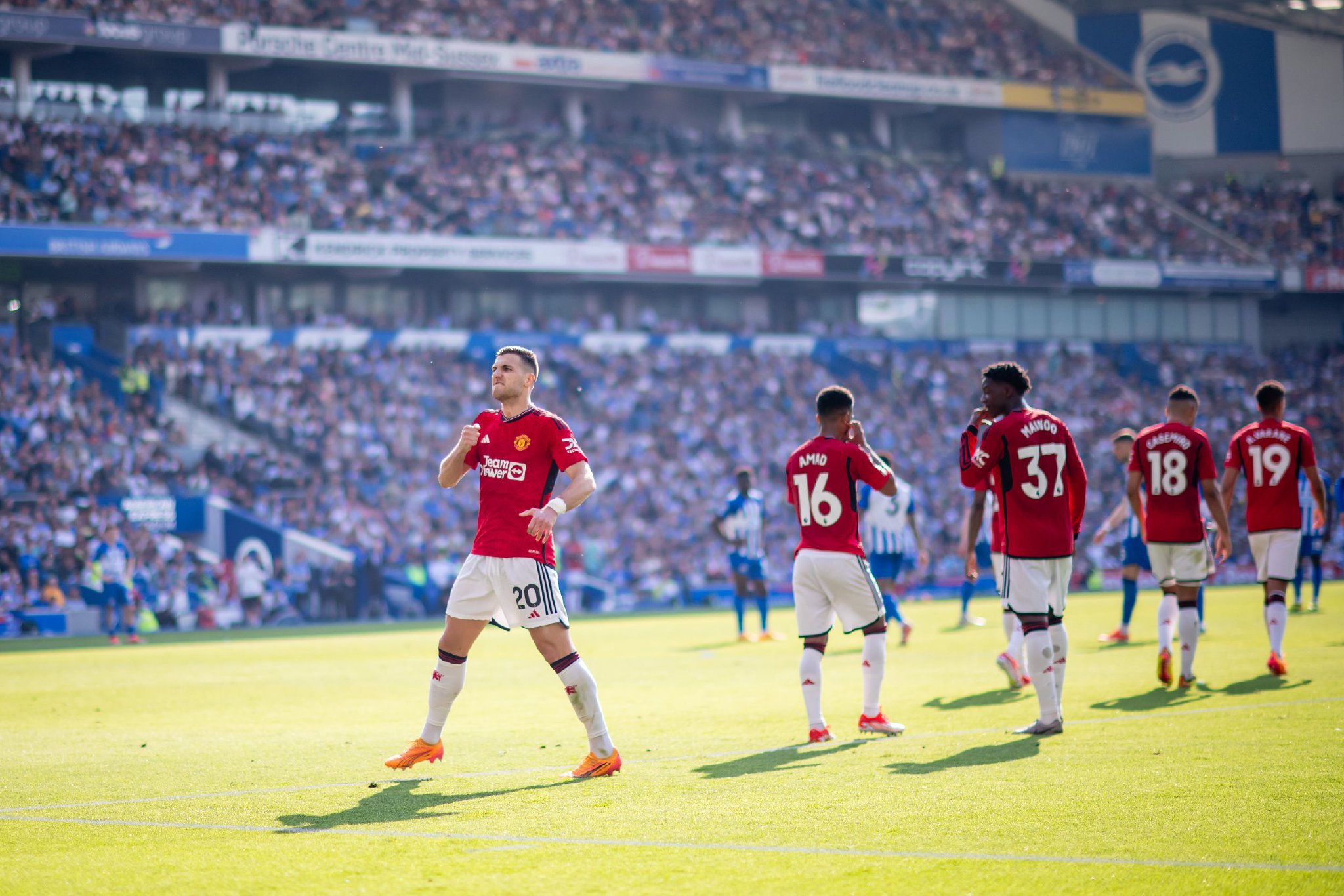 占据绝对优 占据绝对优