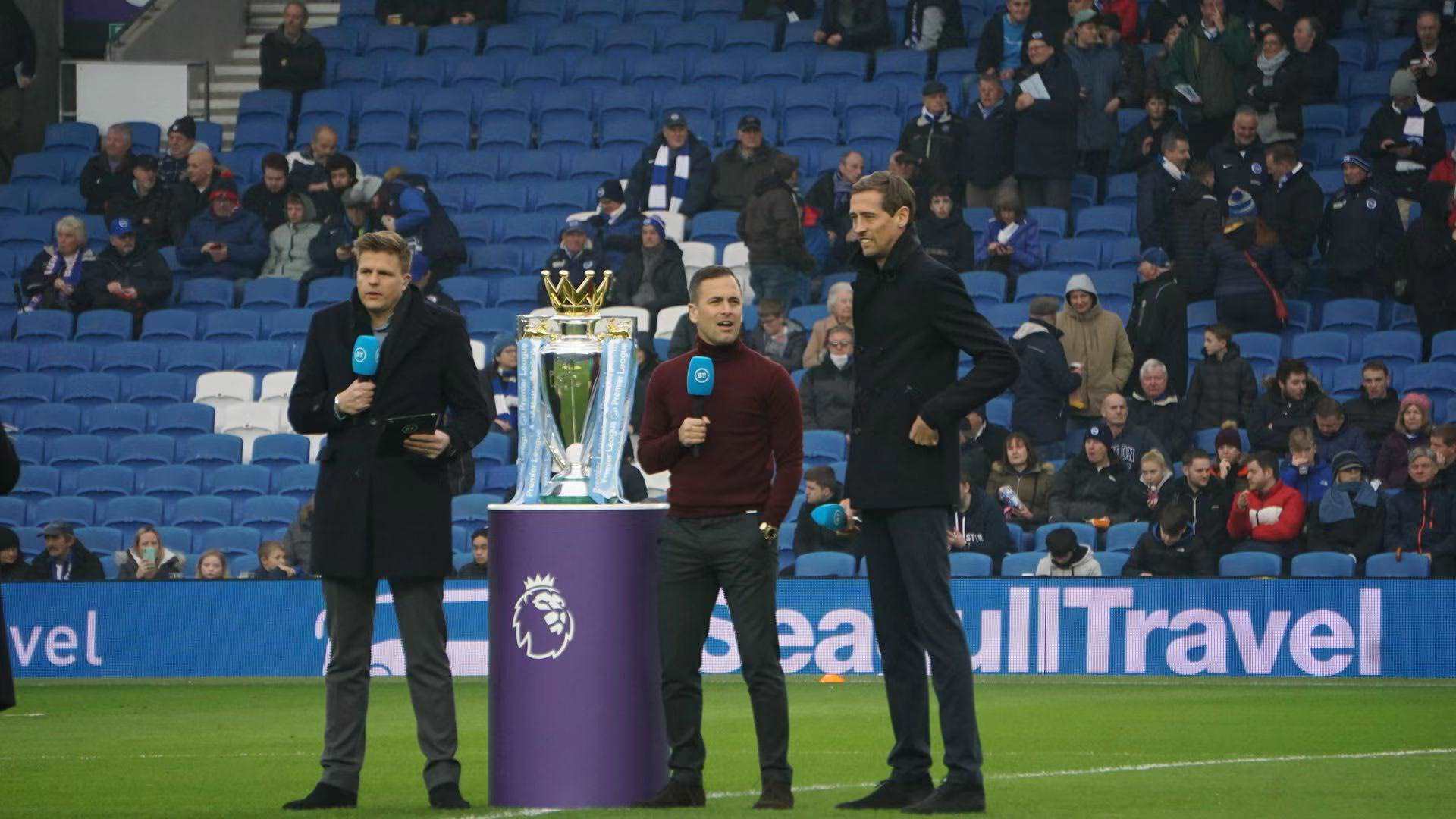 首钢队的球 首钢队的球