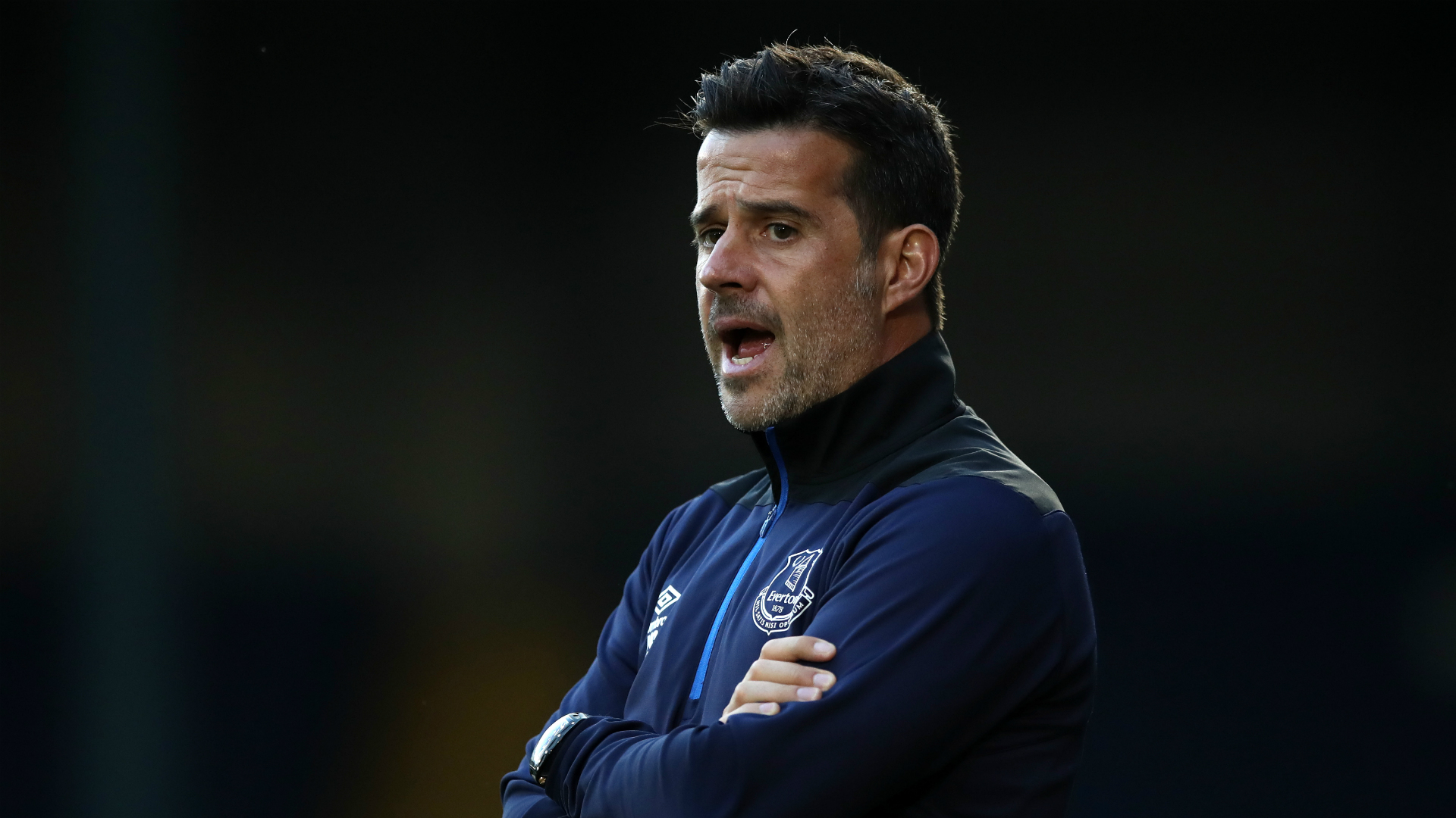 作为首个在 作为首个在